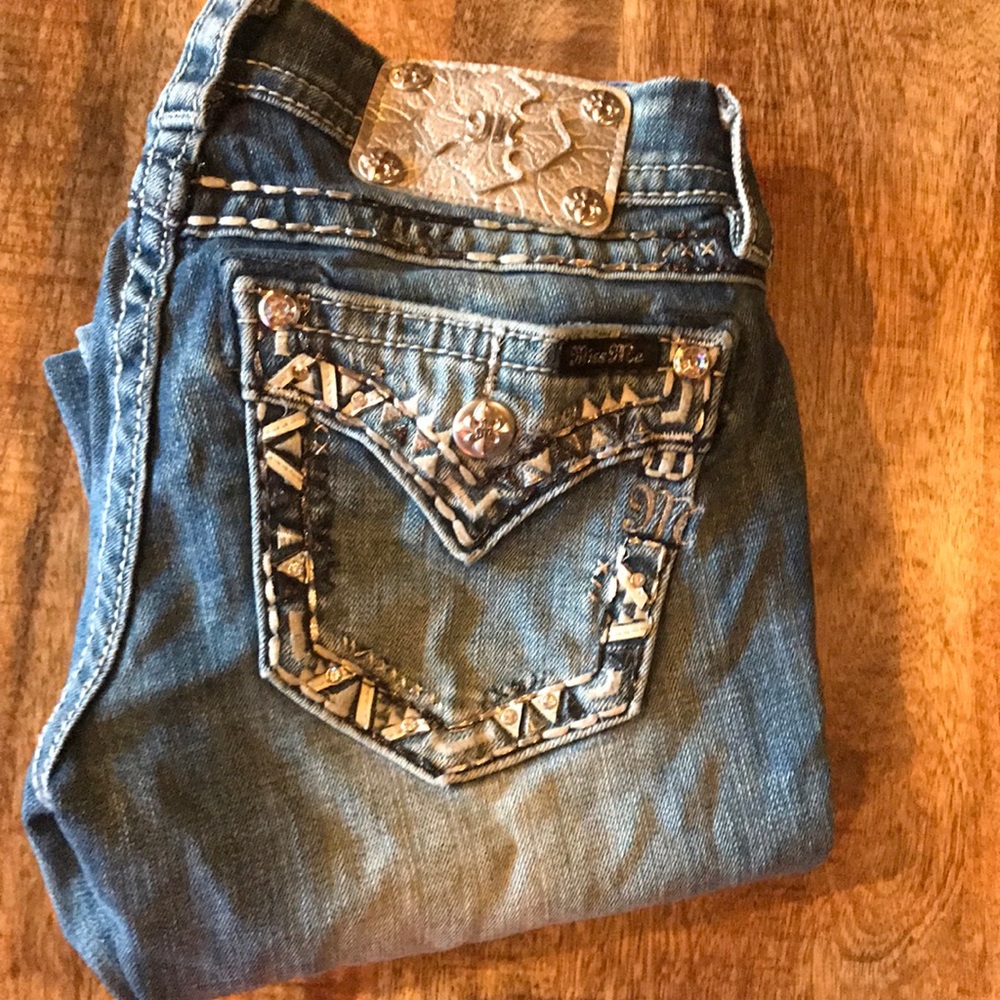 Size 25 miss me jeans. Inseam 31